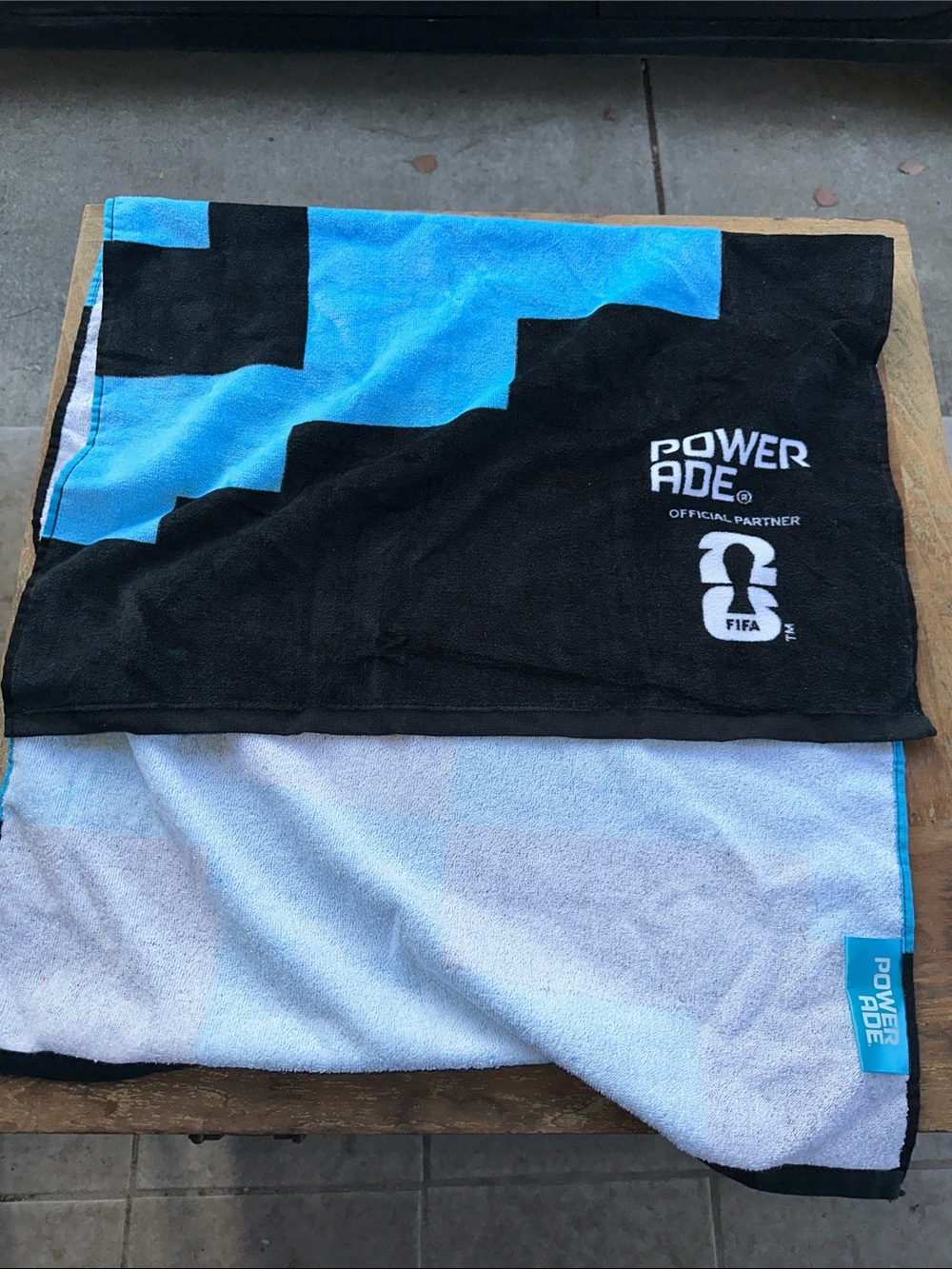 Powerade FIFA Small Black & Blue Team Towel 24 x 42 NWOT